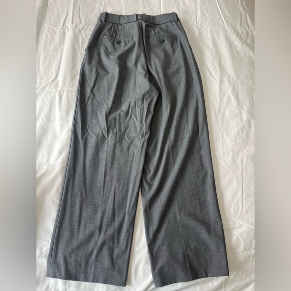 Uniqlo Gray Women's Trousers - Picture 5 of 7